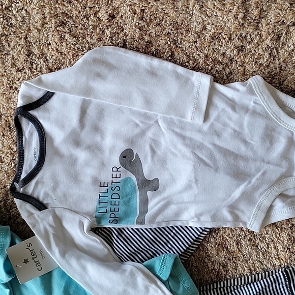 Carters 3-piece outfit, nwt, 9 months - Picture 2 of 5